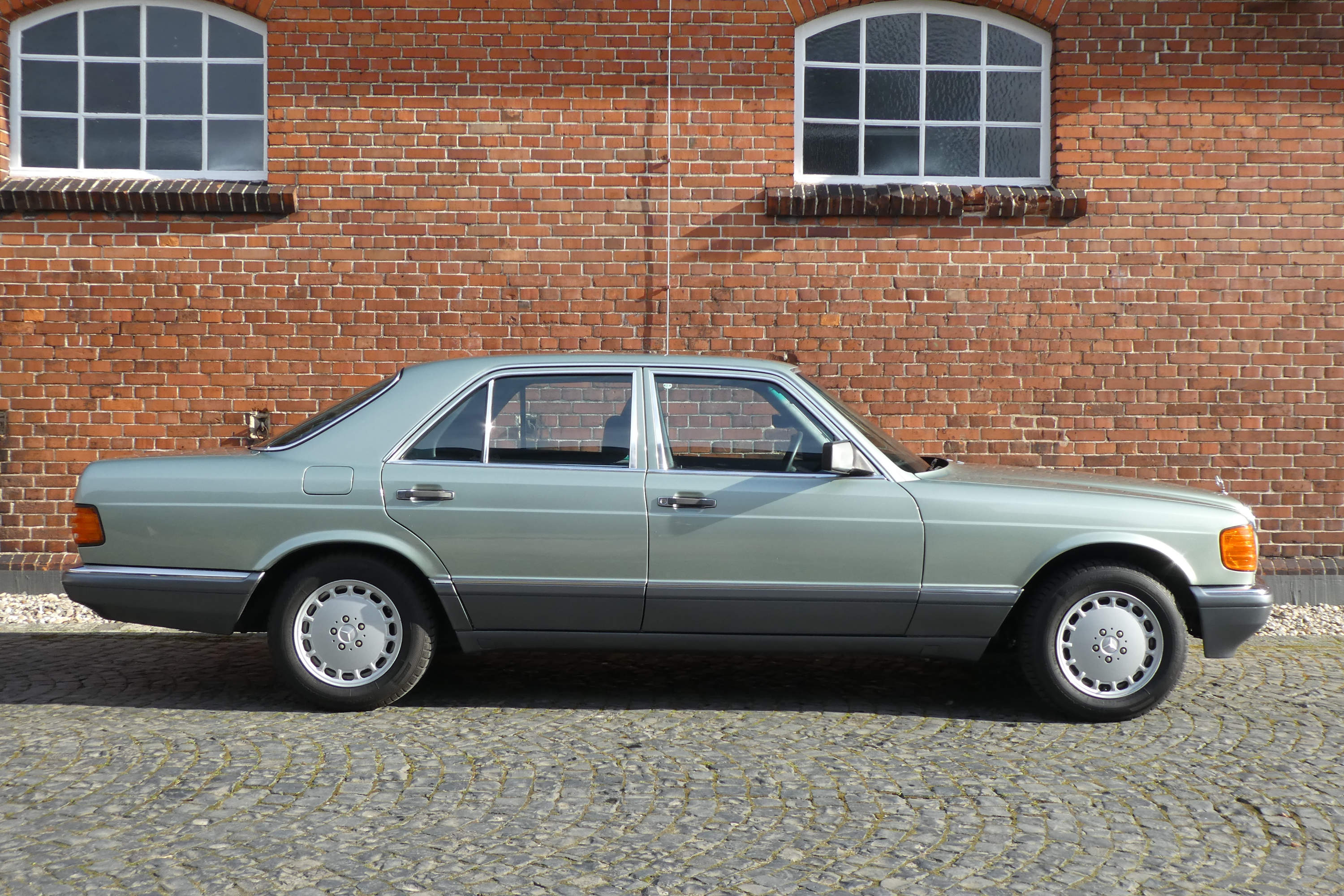 Mercedes-Benz 420 SE (W126) Bild 3