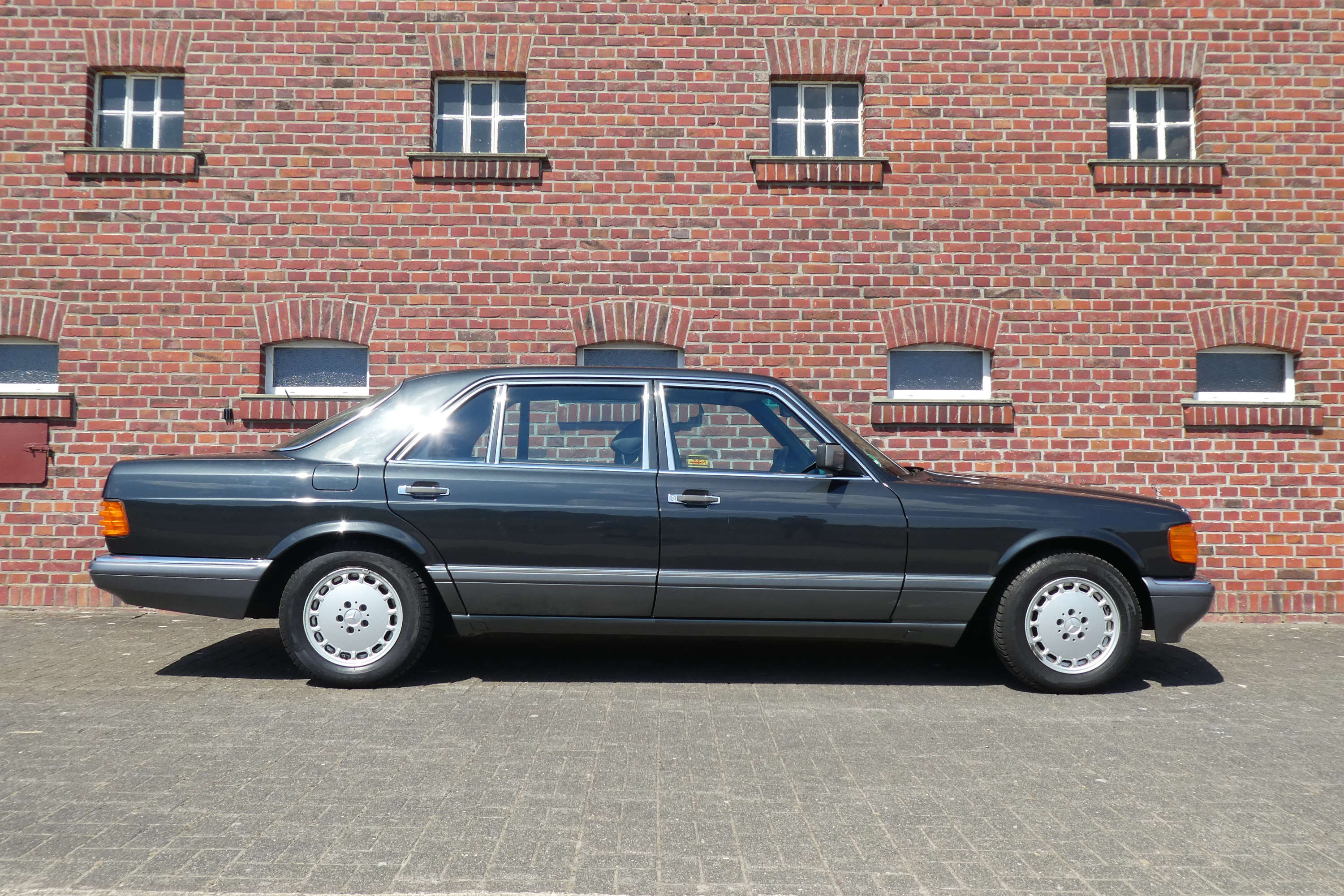 Mercedes-Benz S300 SE (W126)