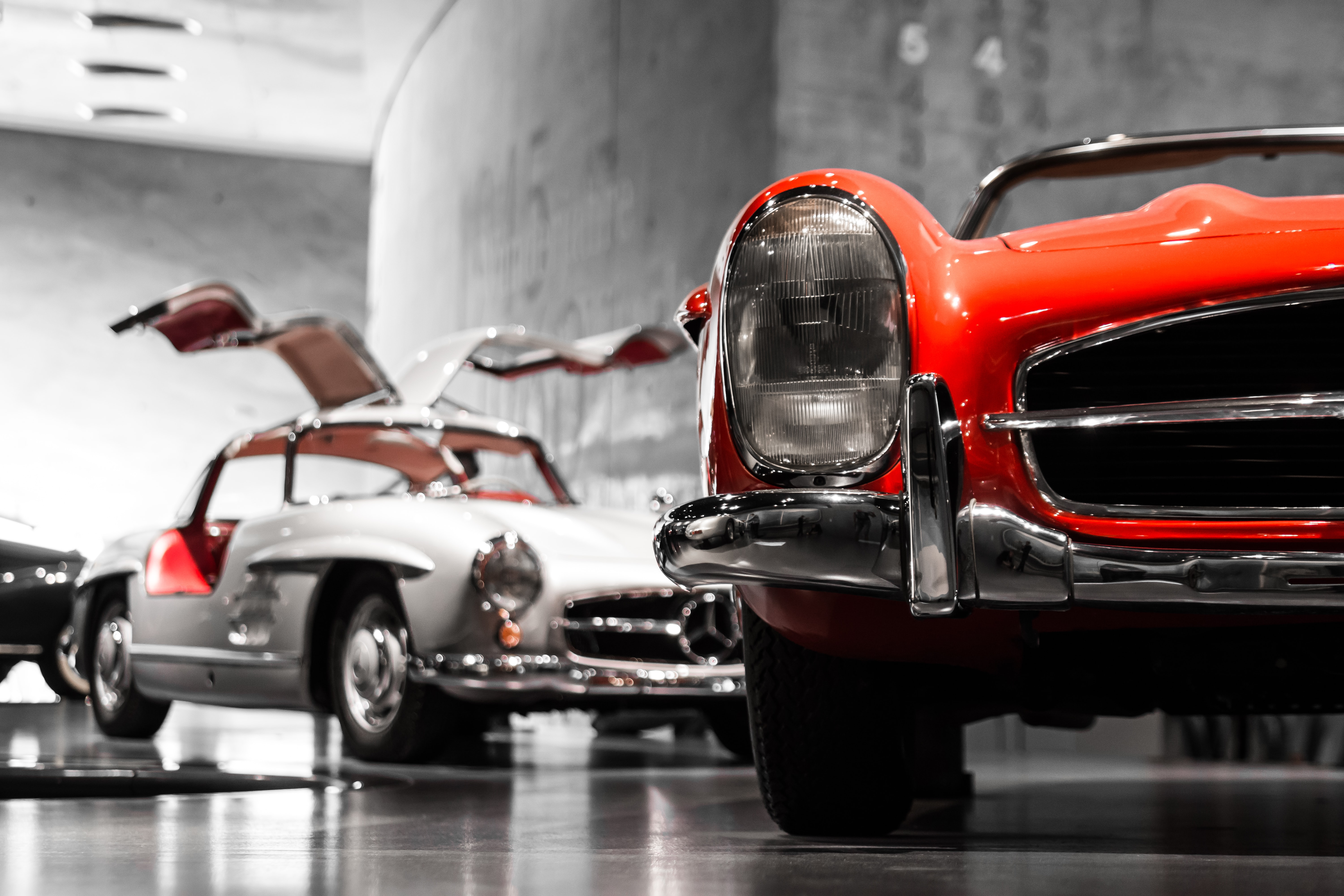 Mercedes-Benz 300 SL Couppé und weitere Fahrzeuge